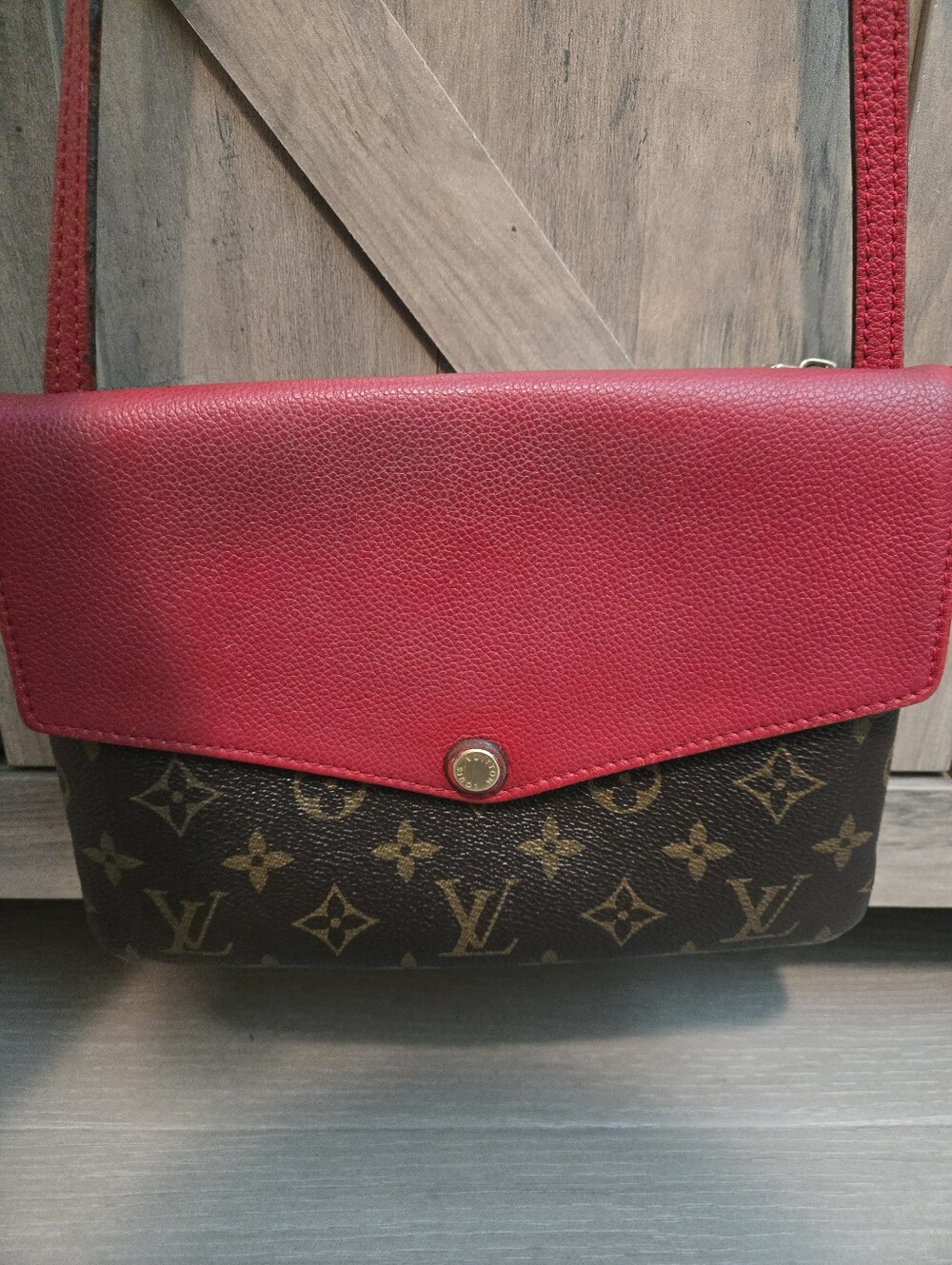 Louis Vuitton Twice Crossbody - Picture 2 of 16
